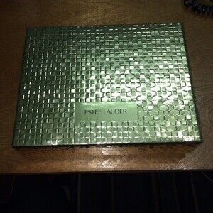 Estee Estée Lauder Box